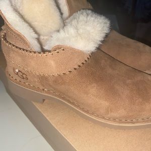 UGG women’s McKay Boot - Brand new in box